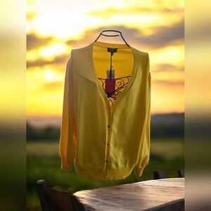 Ninety NWT Womens Yellow Button-Up Cardigan Size 2x